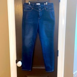 Sofia Vergara Rosa curvy ankle jeans sz 12